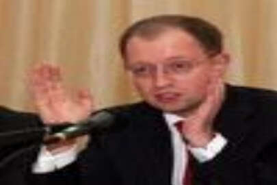 Yatsenyuk: Firtaş ve Baloga’nın desteğine ihtiyacım yok