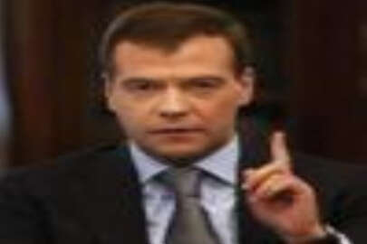 Medvedev: ''Rus ajanlar ihanet olayından ders almalı''