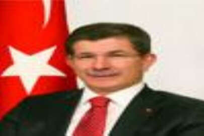 Davutoğlu: ''Kırım'ın ve Türk edebiyatının 20. yüzyıldaki en büyük isimlerinden Cengiz Dağcı'nın cenaze töre