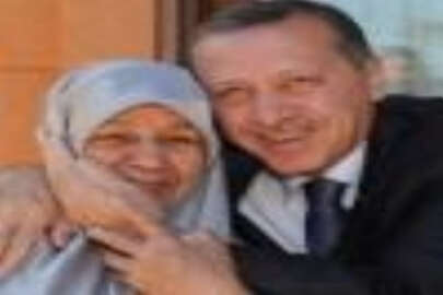 Başbakan Erdoğan'ın annesi Tenzile Erdoğan yaşamını yitirdi