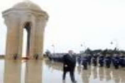 Azerbaycan ''20 Ocak'' kurbanlarını anıyor