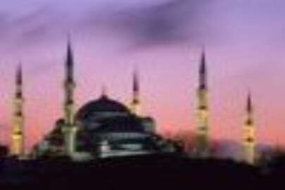 Isındığı camiyi soydu