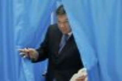 Yanukoviç oyunu kullandı