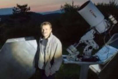 Kırımlı gökbilimci yeni kuyruklu yıldız keşfetti