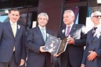 Şükrü Aracı İlkokulu ve Ortaokulu törenle açıldı