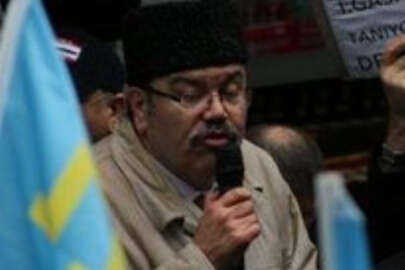 Celal İçten, Kırım'ın işgaline karşı dünyayı göreve çağırdı