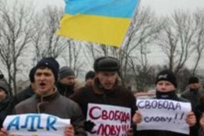 Kırım'da basın özgürlüğü için gösteri yaptılar