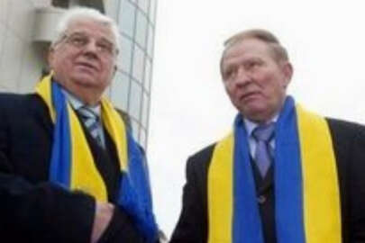 Kravçuk ve Kuçma, Ukraynalı askerlerin Kırım'dan çıkarılmasından yana