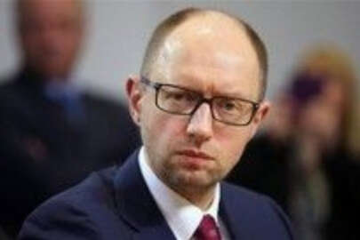 Arseniy Yatsenyuk, Naftogaz Ukrayna şirketinin bölüneceğini açıkladı