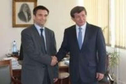 Klimkin ve Davutoğlu, Kırım Tatarlarının durumunu ele aldı