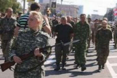 Teröristlerden Ukrayna Bağımsızlık Günü’ne “esir geçidi”