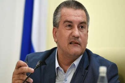 Aksyonov, kendisi de kullandığı halde sosyal ağlara karşı olduğunu söyledi
