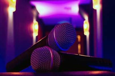 İnternette Kırım Tatarca karaoke imkanı