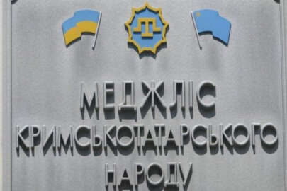 Vandallar bu sefer kapıları ve pencereleri hedef aldı