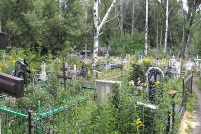 Kırım’da bir mezarlıkta silah ve uyuşturucu