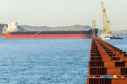 Kerç köprüsüne çarpan Türk gemisinin tutukluluğu kaldırıldı