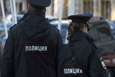 Ukrayna malı hediyelik eşya satılan tezgahlar dağıtıldı