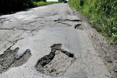 Kırım’daki yollar perişan halde