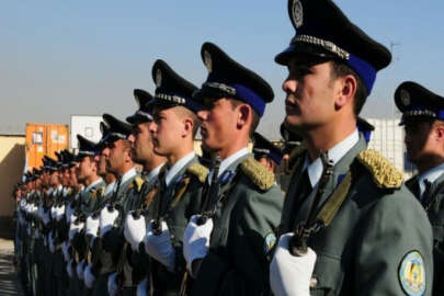 Afganistan'da 5 polisin öldürülmesini Taliban üstlendi