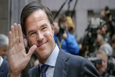 Hollanda seçimlerini Rutte kazandı
