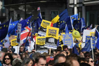 Londra'da Brexit karşıtı gösteri