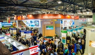 Kiev'deki turizm fuarının görkemli açılışı