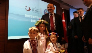 Bakanı Soylu’dan Ukraynalı çocuklara özel ilgi