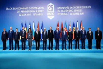 KEİ 25. Kuruluş Yıldönümü Zirve Bildirisi kabul edildi