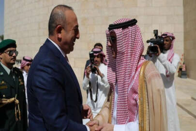 DB Çavuşoğlu resmi temaslar kapsamında Suudi Arabistan'da