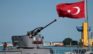 Türk ve Amerikan savaş gemileri Odesa limanında