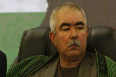 General Dostum Afganistan'a inemedi