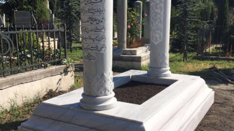 Halil İnalcık'a 'ulema kabri' inşa edildi