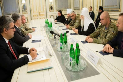 Poroşenko: "Ukrayna Ortodoks Kilisesi’ne baskıyı durdurun"