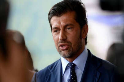 Gürcü eski futbol yıldızı Kaladze, Tiflis Belediye Başkanı seçildi