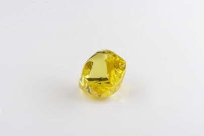 Rusya'da 34.17 karatlık sarı elmas bulundu