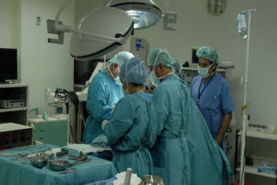 Türk doktorlardan Ukrayna’da bir ilk