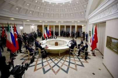 Suriye Ulusal Diyalog Kongresi tarihi ertelendi