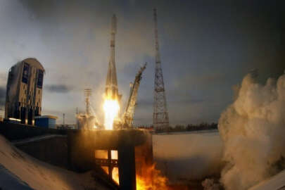 Rusya'nın uzaya fırlattığı uydu okyanusa düştü