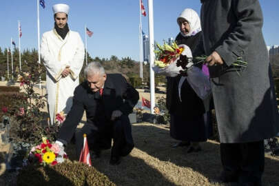 Başbakan Yıldırım Kore'deki Türk Şehitliği'ni ziyaret etti