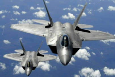 Suriye'de ABD ve Rus uçaklarının "it dalaşı"