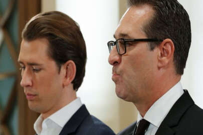 Avusturya'da aşırı sağcılar hükümete girdi