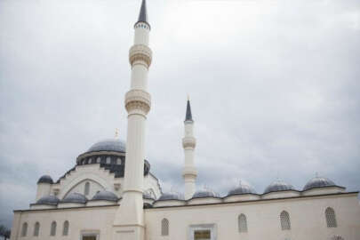 Müslümanlardan, ABD'de camiye saldıran saldırganı utandıracak hareket