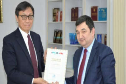 Japonya'nın Astana Büyükelçisi'ne, TWESCO Şeref Belgesi takdim edildi
