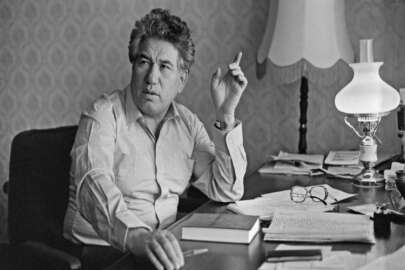 Kırgız yazar Cengiz Aytmatov'un ünlü romanı ilk kez sahnede