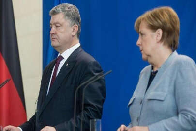 Poroşenko, Merkel'le görüştü