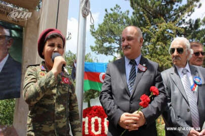 Azerbaycan Demokratik Cumhuriyeti’nin 100. Yılı: Mehmet Emin Resulzade'nin mezarı başında anma töreni