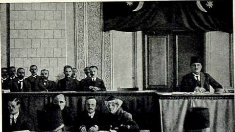 Azerbaycan Halk Cumhuriyeti yüz yıl önce kurulmuştu
