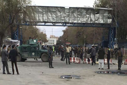 Kabil'de Cumhurbaşkanlığı Sarayı yakınlarında intihar saldırısı