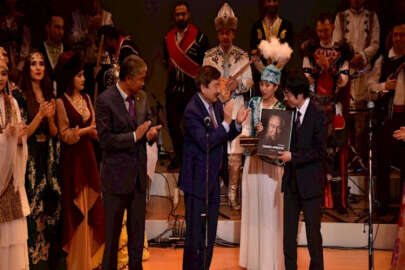 TÜRKSOY, Cengiz Aytmatov'u Tokyo'da andı