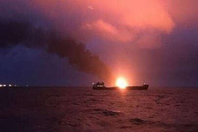 Kerç Boğazı'nda çevre faciası sürüyor: Gemilerdeki yangın söndürülemedi